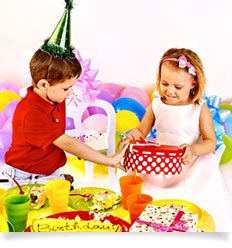 Cadeaux d'anniversaire pour un enfant de 4 et 5 ans - L'heure de la sieste,  sorties en famille, diy, anniversaire and more