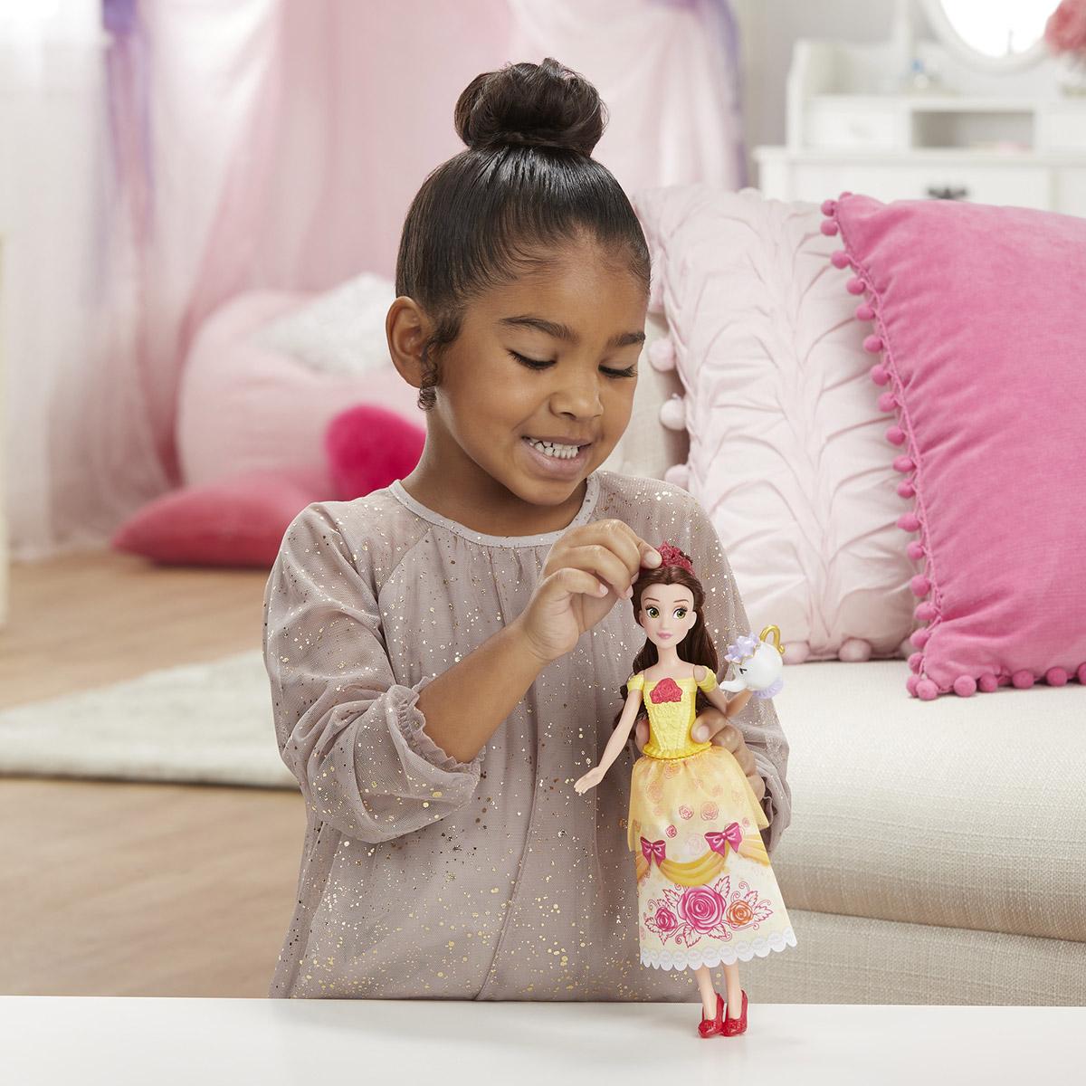 Poupee Princesse Disney Belle Chantante Poupons Et Poupees La Grande Recre Poupee Princesse Disney Belle Chantante Poupons Et Poupees La Grande Recre