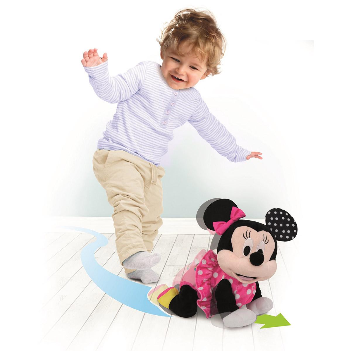 Peluche Baby Minnie fait du 4 pattes - Peluches électroniques interactives  - La Grande Récré