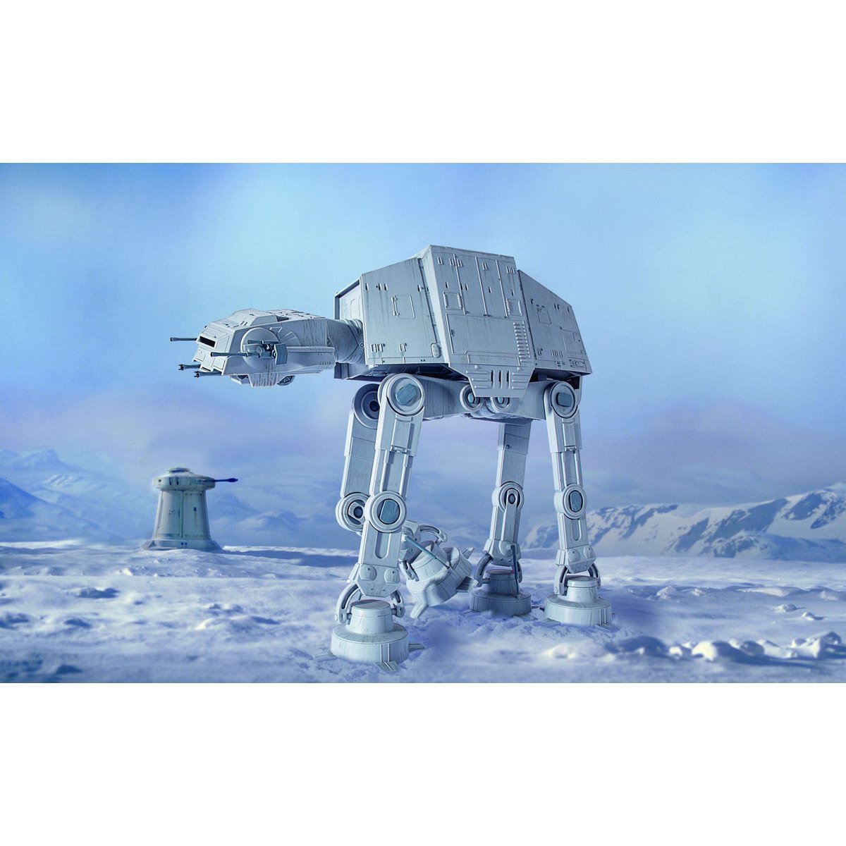 Coffret maquette Star Wars Snowspeeder - 40ème anniversaire l'Empire  contre-attaque Revell : King Jouet, Maquettes & Modelisme Revell - Jeux de  construction