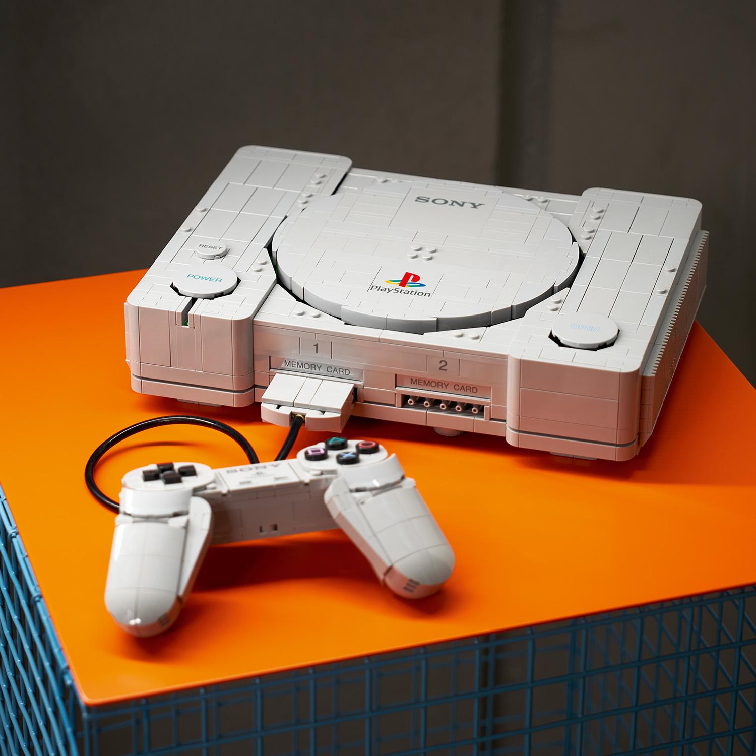 Set LEGO PlayStation 72306 avec sa manette branchée