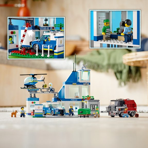 Le commissariat de police LEGO City 60316