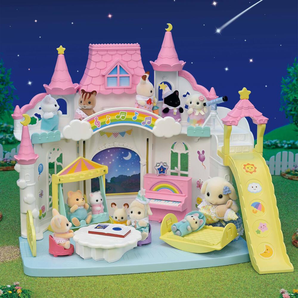 Sylvanian Families - Le Bus Crèche Et Cour De Récréation - 28 Bébés - Se Transforme En Balançoire - Dès 3 Ans