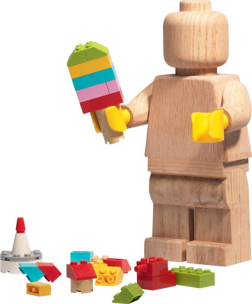Figurine Collector En Bois Lego Avec Briques Multicolores - La Grande R?�cr?�