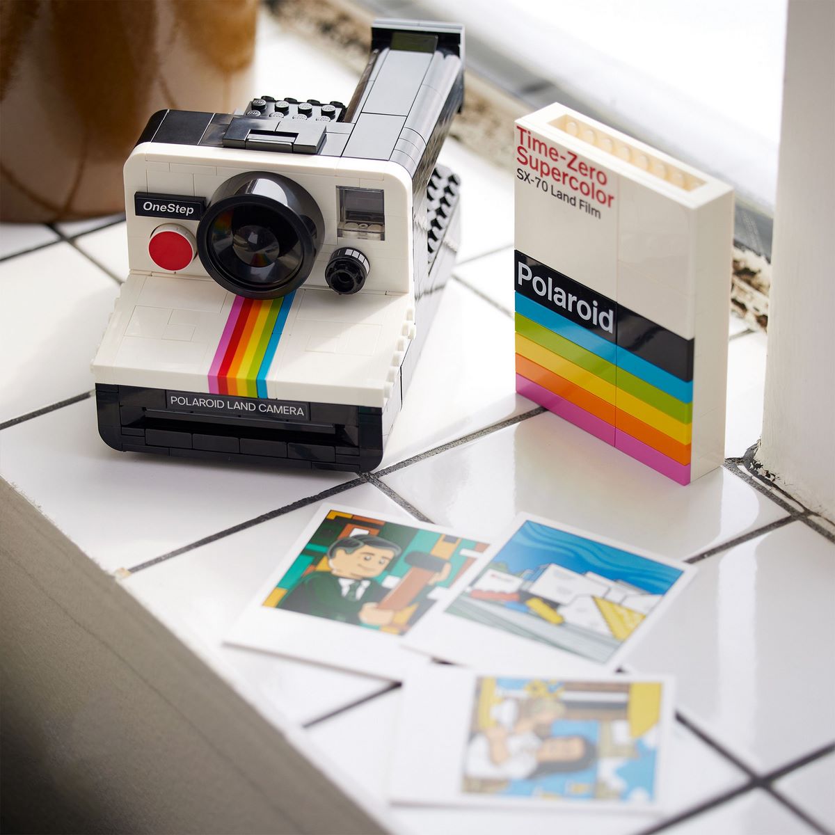 Appareil photo Polaroid Lego Ideas 21345 - La Grande Récré