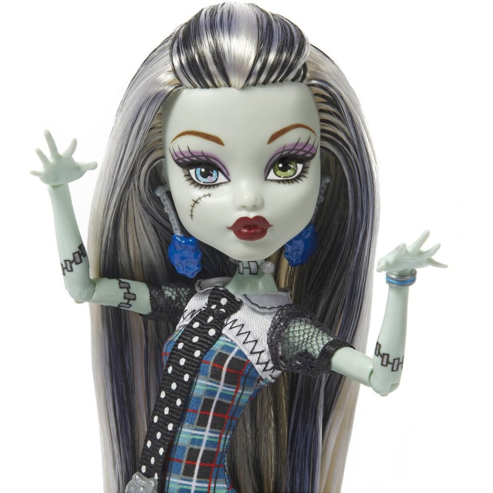 Monster High poupee doll reproduction Frankie Stein La Grande Recre