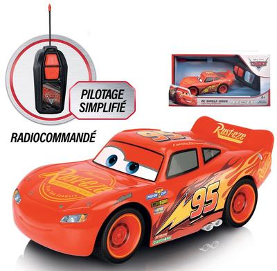 Cars Flash Mc Queen radiocommandée - échelle 1:32_La Grande Récrée_1