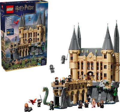 Le château de Poudlard : l’aile Est LEGO Harry Potter 76473_La Grande Récrée_1