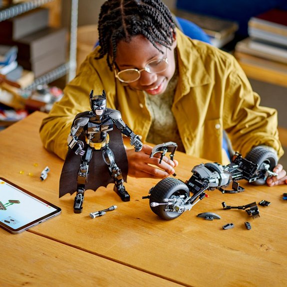 La figurine de Batman™ à construire et la moto Bat-Pod LEGO Super Heroes 76273