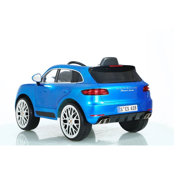 Voiture électrique SUV Porsche Macan Turbo